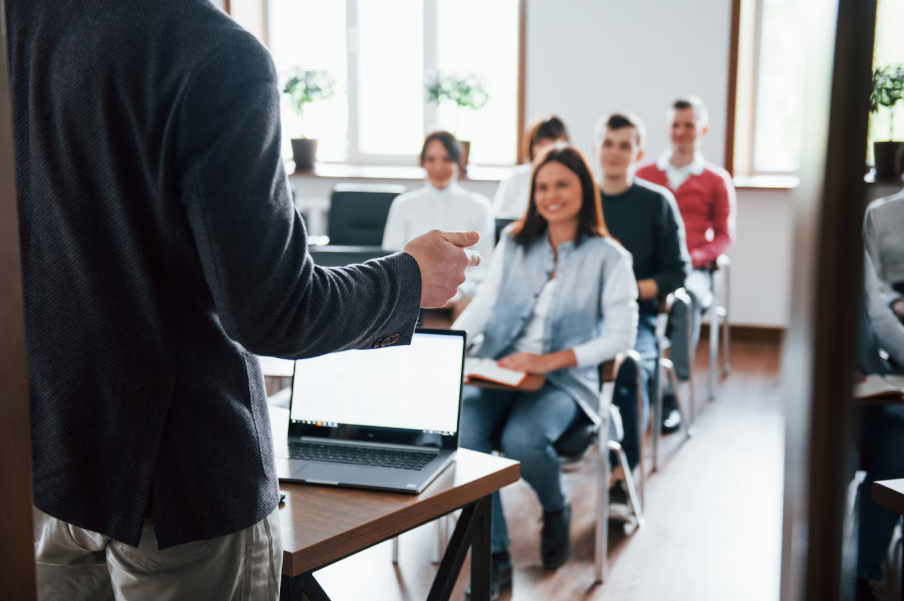 Imagem ilustrativa do lançamento do edital de abertura de curso